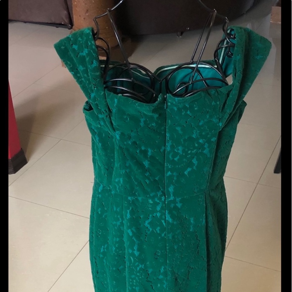 Beautiful dress 👗🤩 - Picture 3 of 10